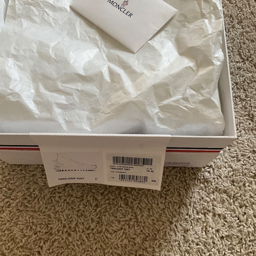 MONCLER TRAIL GRIP LUNAROVE LOW-TOP SNEAKERS. SIZE 36 IT (6 US). COLOR: BLACK. - Picture 10 of 16